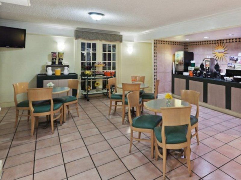 La Quinta Inn By Wyndham Austin Oltorf Restaurante foto